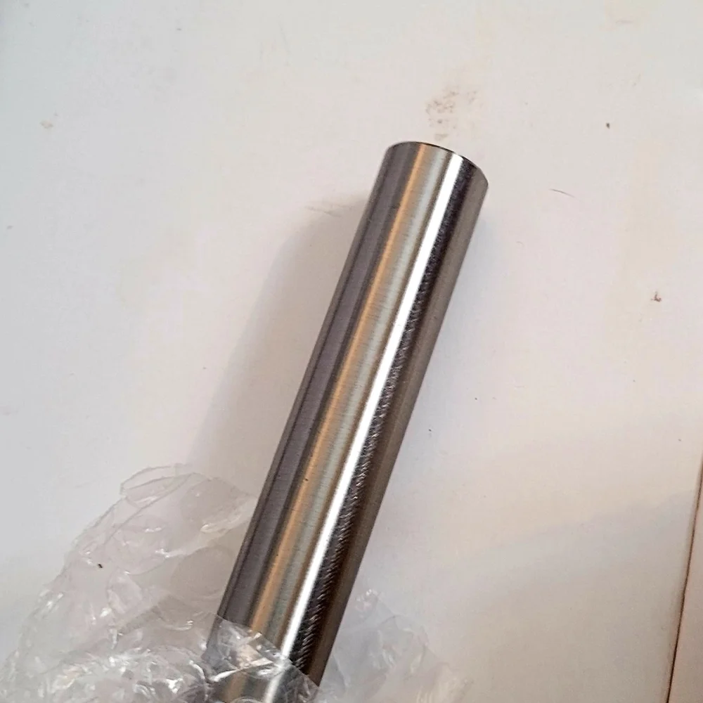 18" Towel Rack - Picture 3 of 5